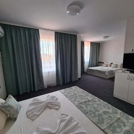 בית הארחה Yanevi רבדה