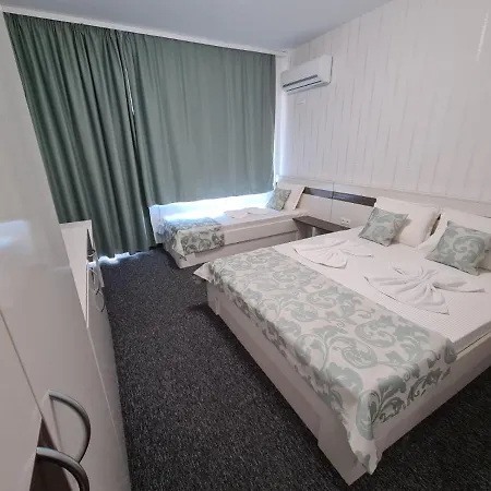 בית הארחה Yanevi רבדה