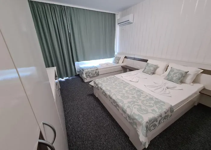 招待所 Yanevi 拉夫达